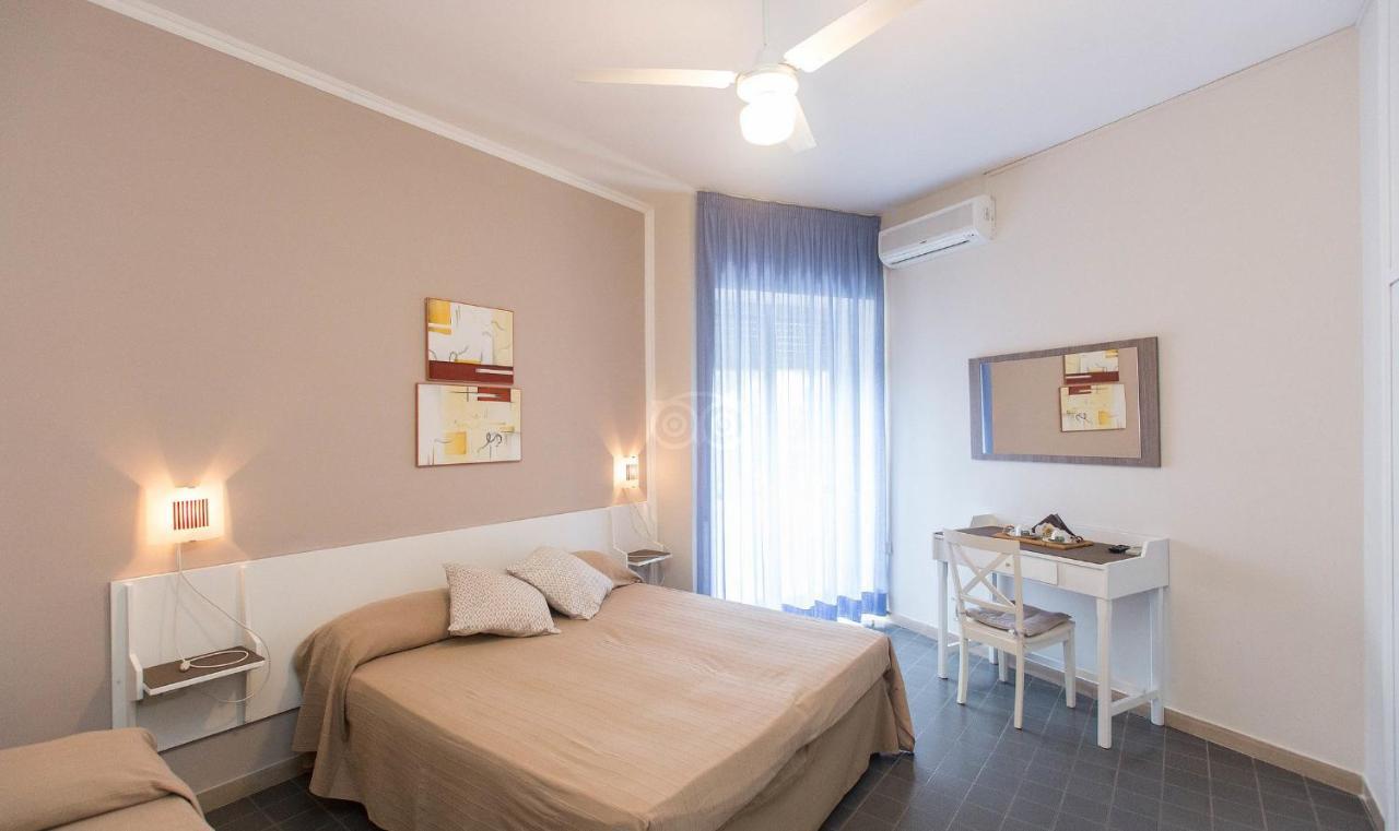 Hotel Anna Terracina Exterior photo